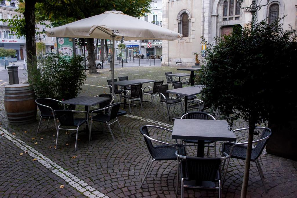 Hotel Le Bon Accueil Bagnères-de-Luchon Zewnętrze zdjęcie