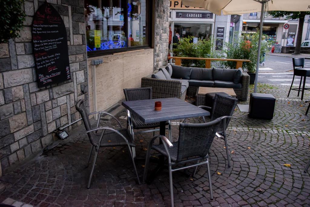 Hotel Le Bon Accueil Bagnères-de-Luchon Zewnętrze zdjęcie