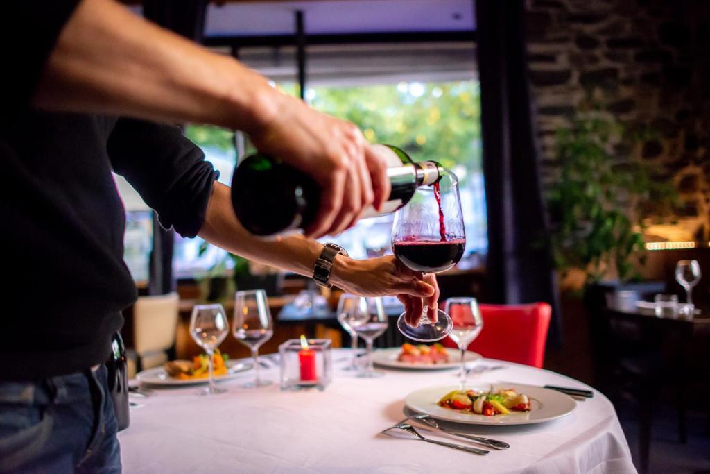 Hotel Le Bon Accueil Bagnères-de-Luchon Zewnętrze zdjęcie